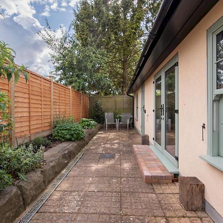 Pass The Keys Charming Garden Cottage With Parking Bath Exteriér fotografie