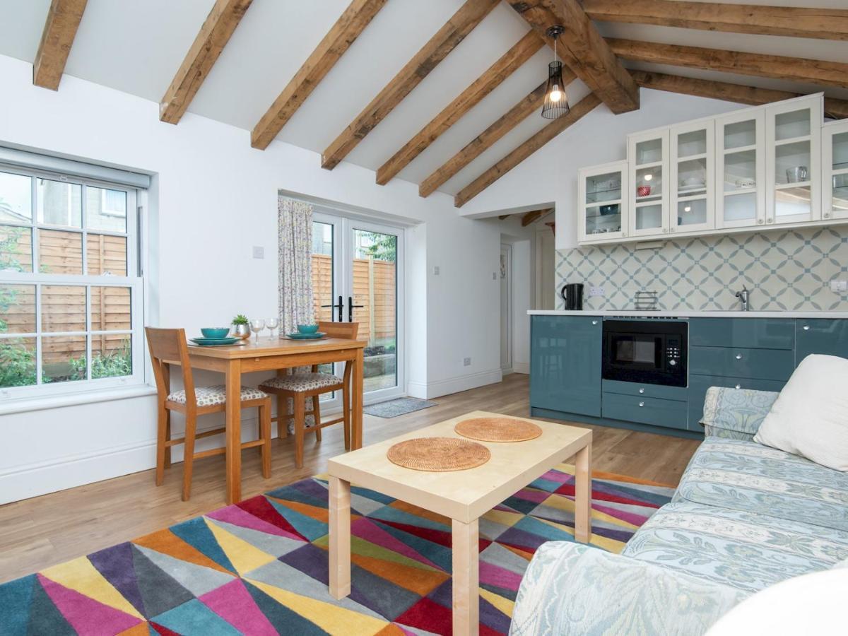 Pass The Keys Charming Garden Cottage With Parking Bath Exteriér fotografie