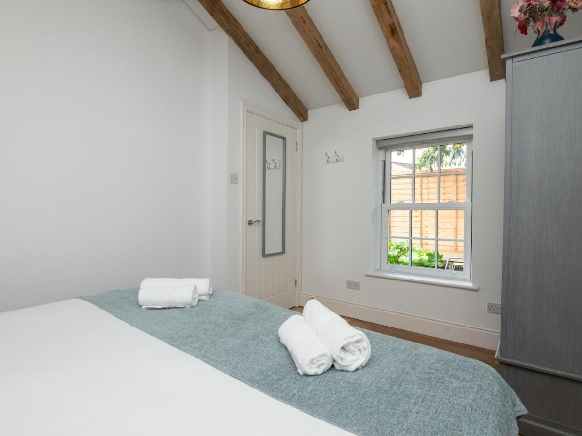 Pass The Keys Charming Garden Cottage With Parking Bath Exteriér fotografie